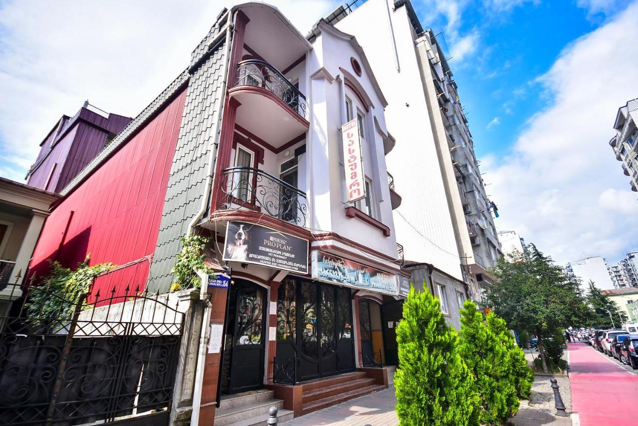 Hotel Pharnavaz Batumi Esterno foto